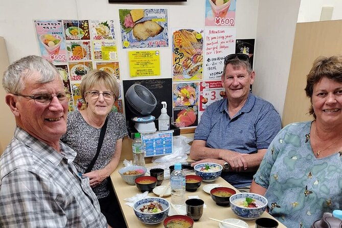 3-hour-tsukiji-market-food-hopping-guided-tour