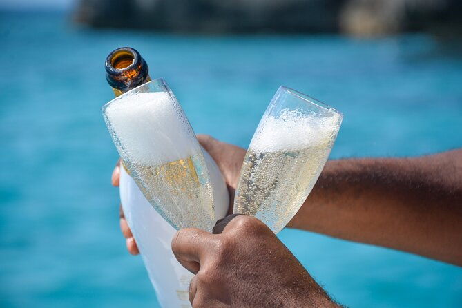 3hr-classic-yacht-experience-montego-bay