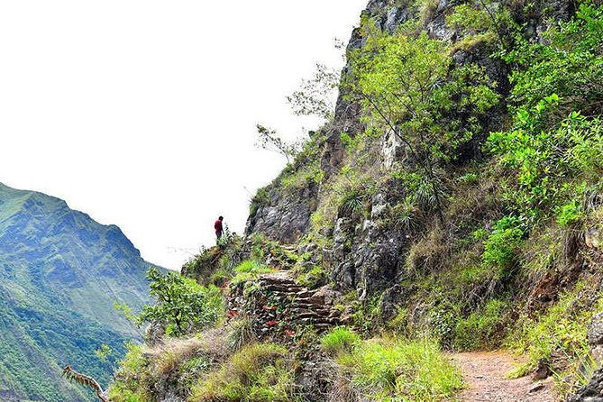 4-day-inca-jungle-adventure-to-machu-picchu-including-mountain-biking-rafting-and-zipline