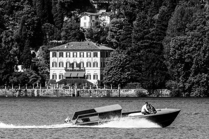 4-hours-private-tour-on-a-wooden-boat-como-bellagio-varenna-6-pax-2