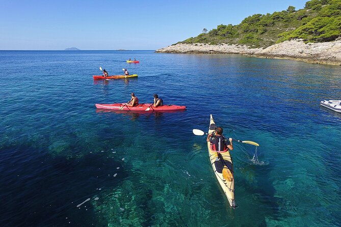 4-hours-sea-kayaking-from-komiza
