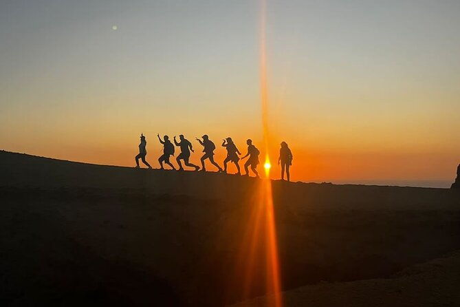 4-hrs-golden-shadows-trek-in-paracas-national-reserve