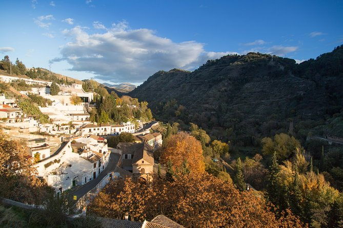 4-neighborhoods-4-cultures-half-day-private-tour-in-granada
