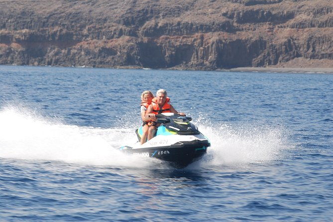 40min-jet-ski-at-playa-quemada-lanzarote-2