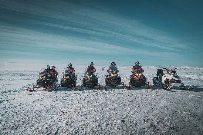4hr-finnmarksvidda-snowmobile-adventure-3