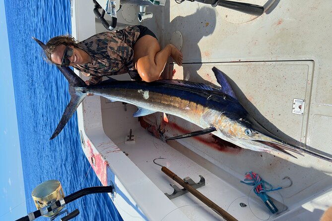 6-hour-private-fishing-charter-kona-hawaii-2