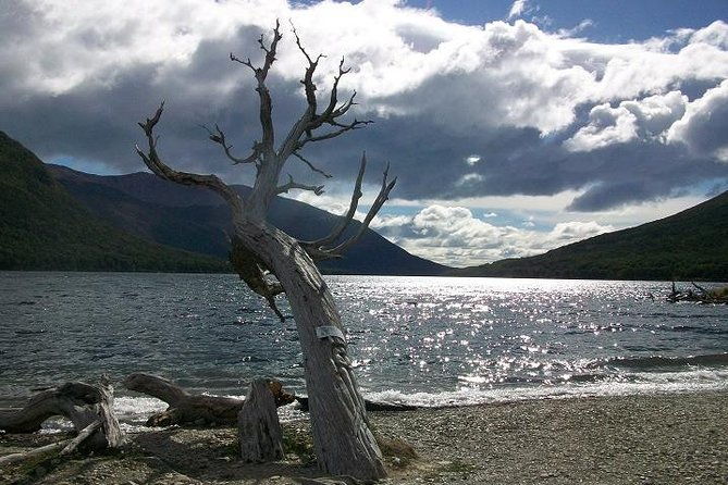 7-hour-lakes-escondido-fagnano-ushuaia-shared-tour