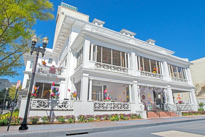 75-minute-jacksonville-candy-and-cocktail-guided-class