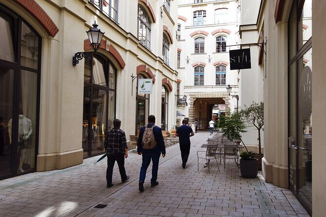 90-minutes-leipzig-exclusive-houses-courtyards-and-passages-2