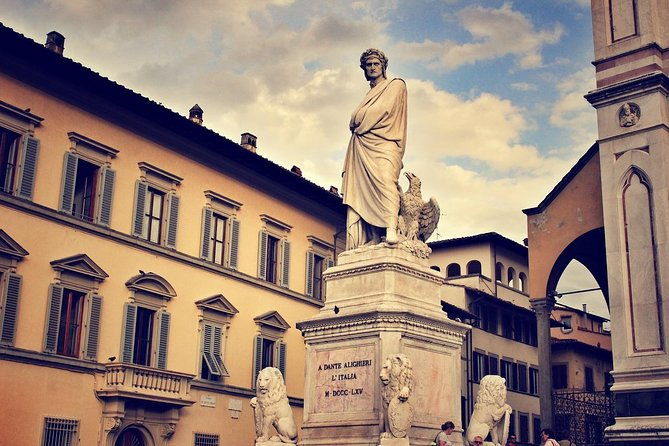 a-charming-verona-small-group-stress-free-city-tour-with-a-local-guide