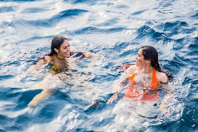 a-day-at-sea-aboard-mundo-marino-catamaran-in-valencia