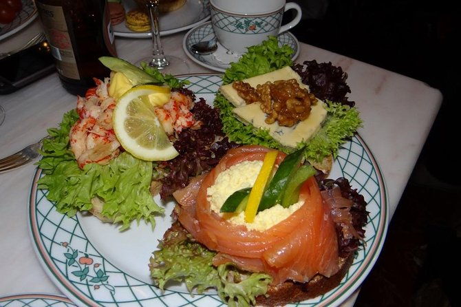 a-well-balanced-history-and-food-tour-with-focus-on-the-scandinavian-kitchen