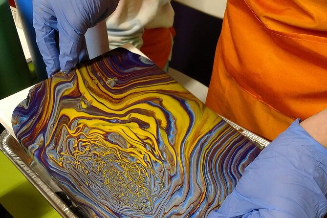 acrylic-pour-painting-class-in-estes-park-colorado