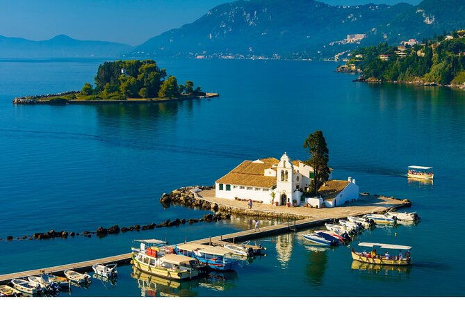 admire-the-most-iconic-sights-of-corfu-in-one-day
