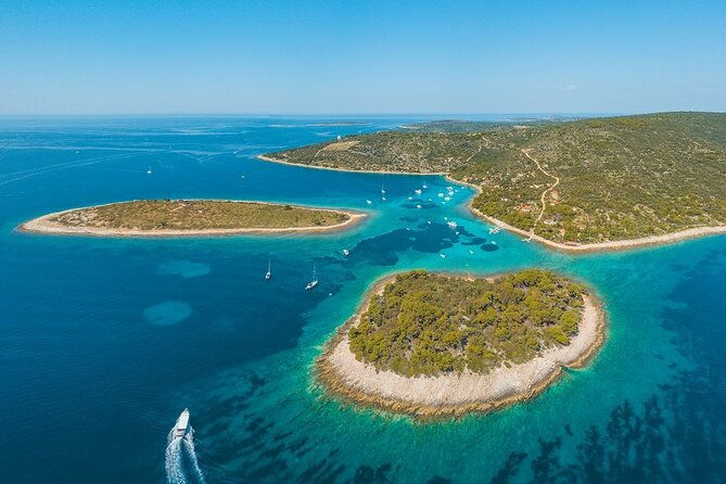adriatica-tour-blue-lagoon-and-solta-from-trogir