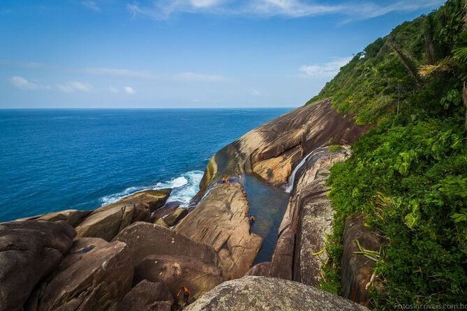 adventure-experience-to-saco-bravo-waterfall-by-paraty-tours