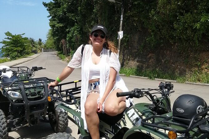 adventures-of-roatan-atv-pineapple-beach-break