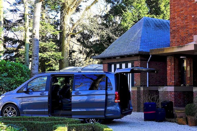 airport-private-transfer-schiphol-airport-%e2%86%94-amsterdam-city