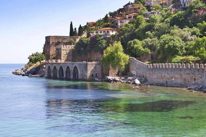 alanya-cable-car-red-tower-castle-walk-shipyard-tour