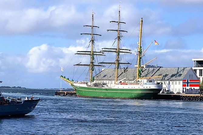 alesund-sightseeing-tour-vikings-islands-by-minibus-4-hours-private-tour