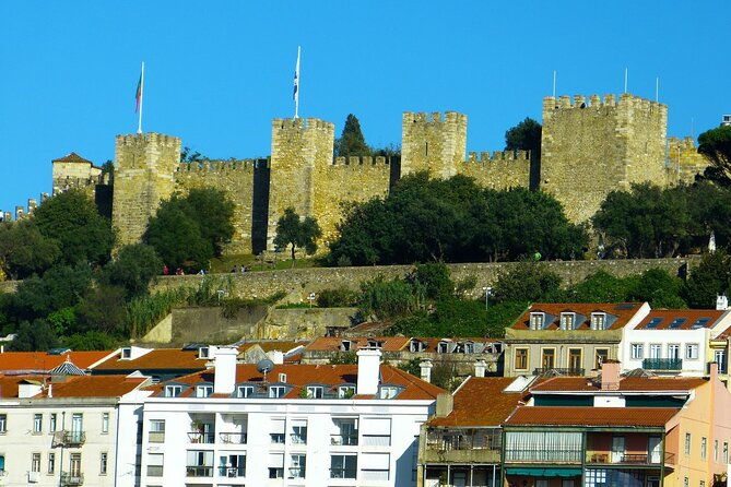 alfama-and-the-castle-of-saint-george-skip-the-line-tour