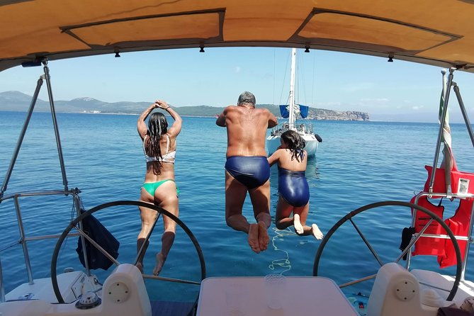 alghero-sailboat-trip-with-lunch-on-board