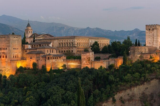 alhambra-and-albaicin-private-day-trip-from-malaga