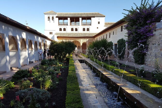 alhambra-private-tour-with-tickets