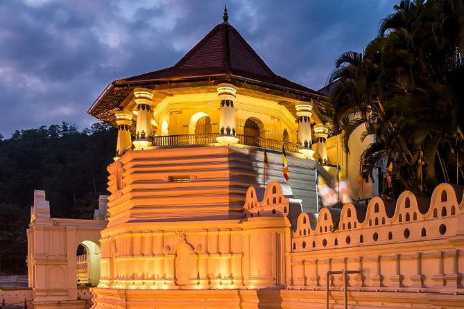 all-inclusive-kandy-private-day-tour-from-colombo-and-negombo