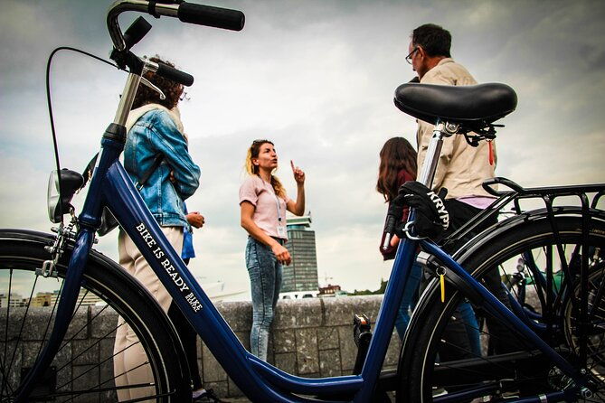amsterdam-in-1-day-walking-biking-cruising-with-dutch-lunch