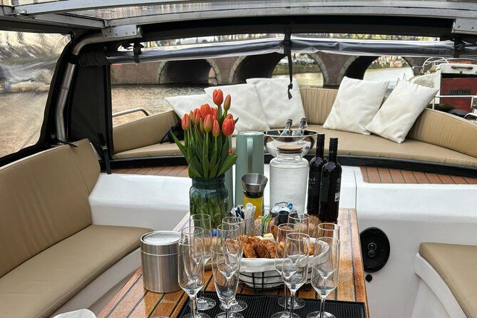 amsterdam-small-group-breakfast-morning-cruise