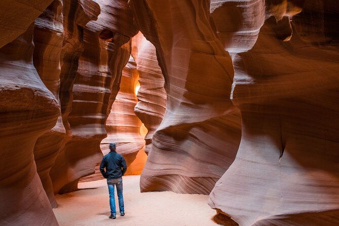 antelope-canyon-and-horseshoe-bend-tour-from-sedona-2