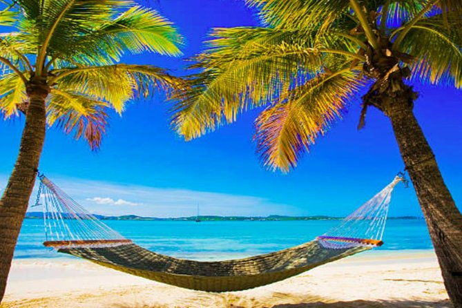 antigua-the-true-antiguan-experience-with-lunch-beverages