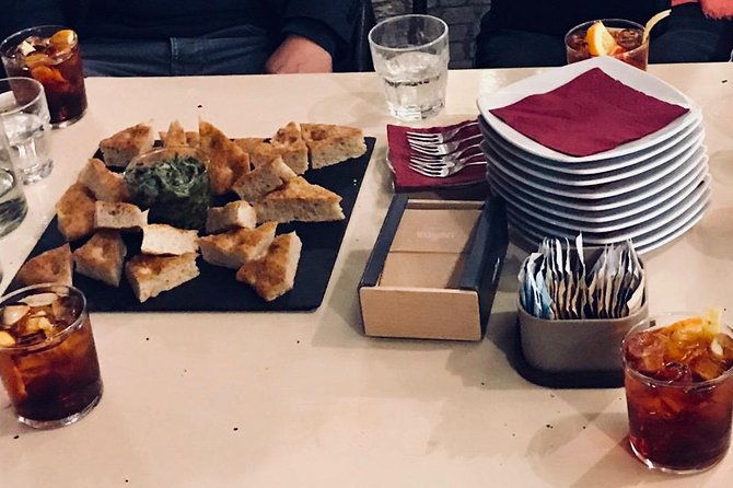 aperitour-enjoy-the-typical-aperitif-in-turin-while-wandering-in-the-city-center