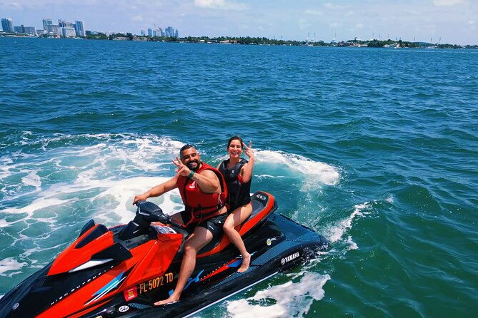 aquatic-adventure-boat-tour-with-jetskis-tubing-and-open-bar