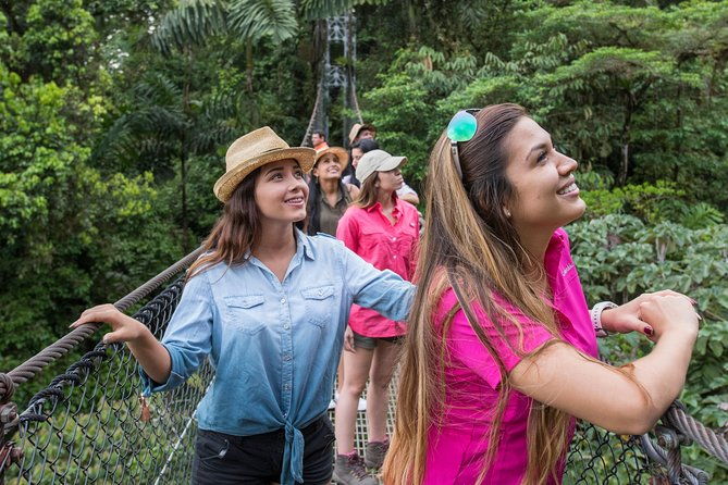 arenal-volcano-hanging-bridges-and-sloth-encounter-tour