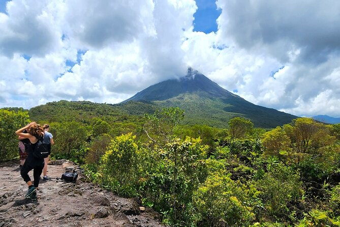 arenal-volcano-hiking-trails-guided-tour