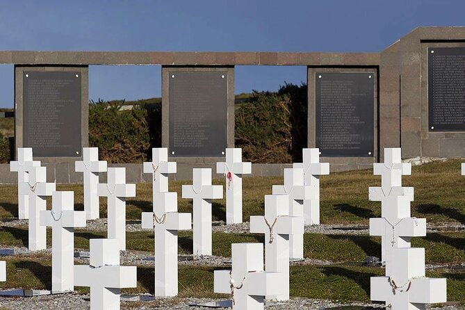 argentine-military-cemetery-tour