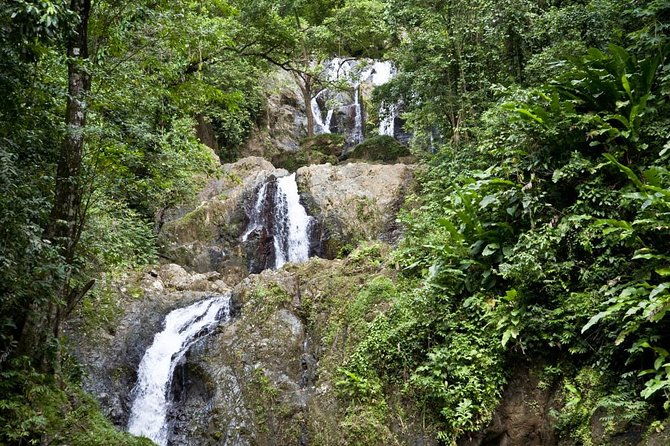 argyle-waterfall-with-adventure-farm