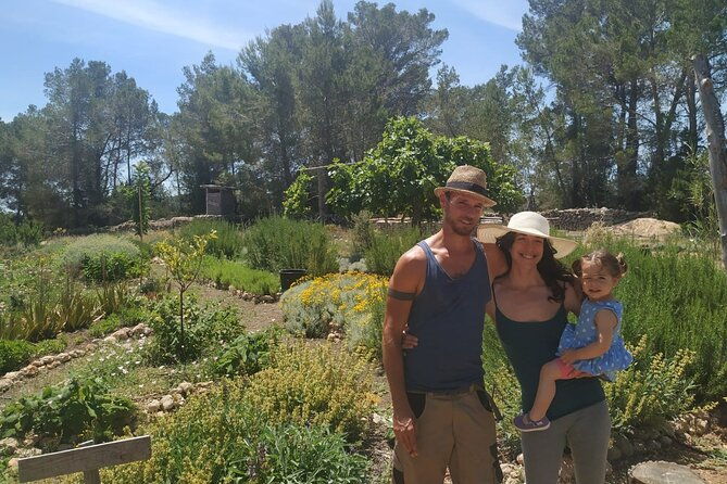 aromatic-experience-in-the-medicinal-garden-in-ibiza-2