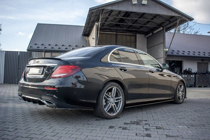 arrival-transfer-from-frankfurt-airport-fra-to-frankfurt-by-sedan-2