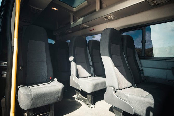 aruba-private-van-airport-transfer-max-5