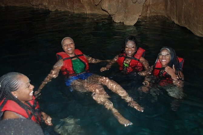 atv-tour-breef-safari-river-cave-and-macao-beach