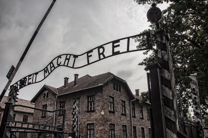 auschwitz-birkenau-skip-the-line-tickets