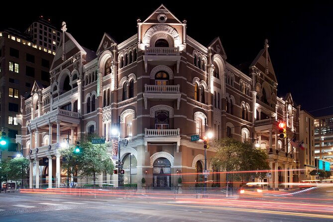 austin-haunted-pub-crawl-walking-tour