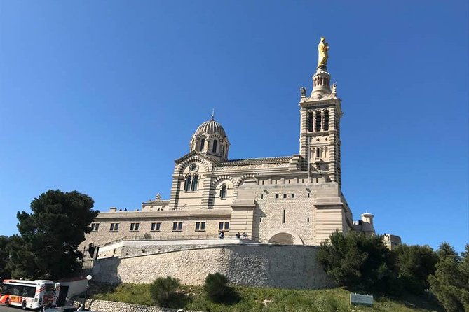 authentic-visit-of-marseille