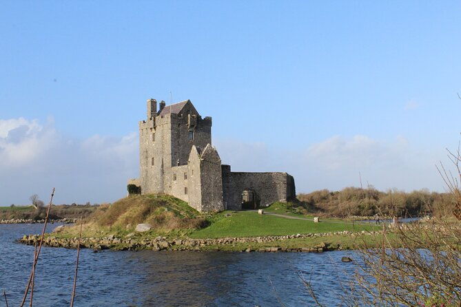 award-winning-2-day-cliffs-of-moher-luxury-private-car-tour