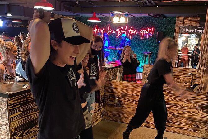 axe-throwing-experience-with-private-lane-and-coach-in-nashville-2