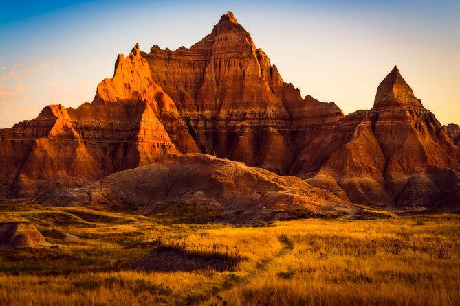badlands-after-dark-sunset-colors-and-celestial-views-2