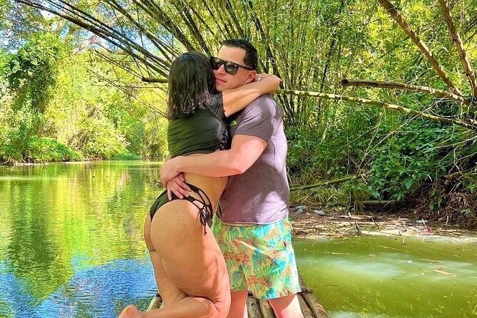 bamboo-rafting-and-limestone-foot-massage-tour